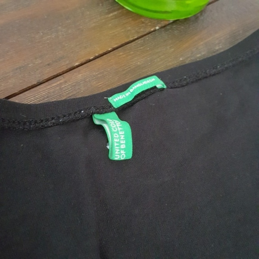 BENETTON Black V-neck top - Picture 2 of 2